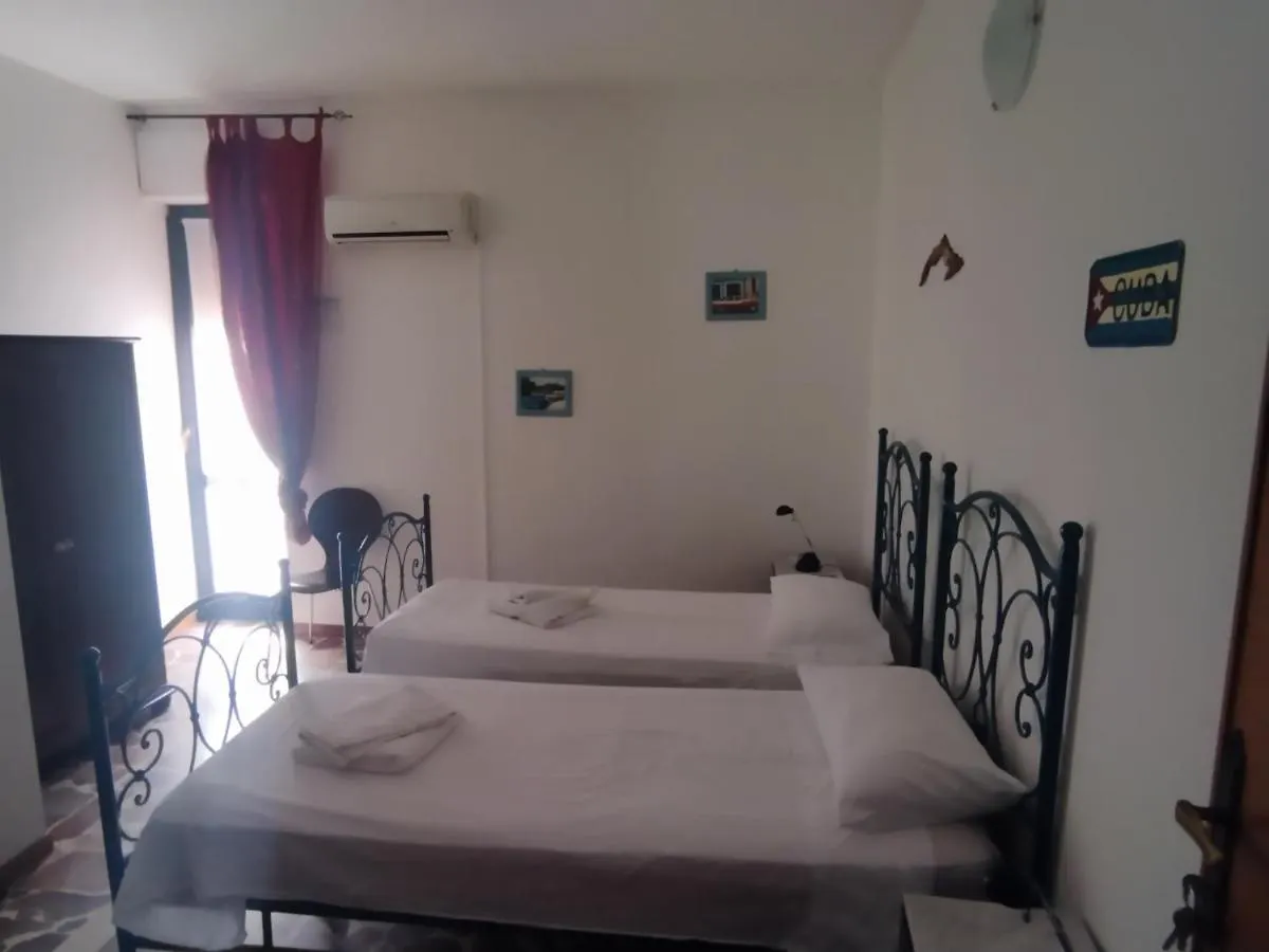 ** Bed & Breakfast Calciufetta Italy